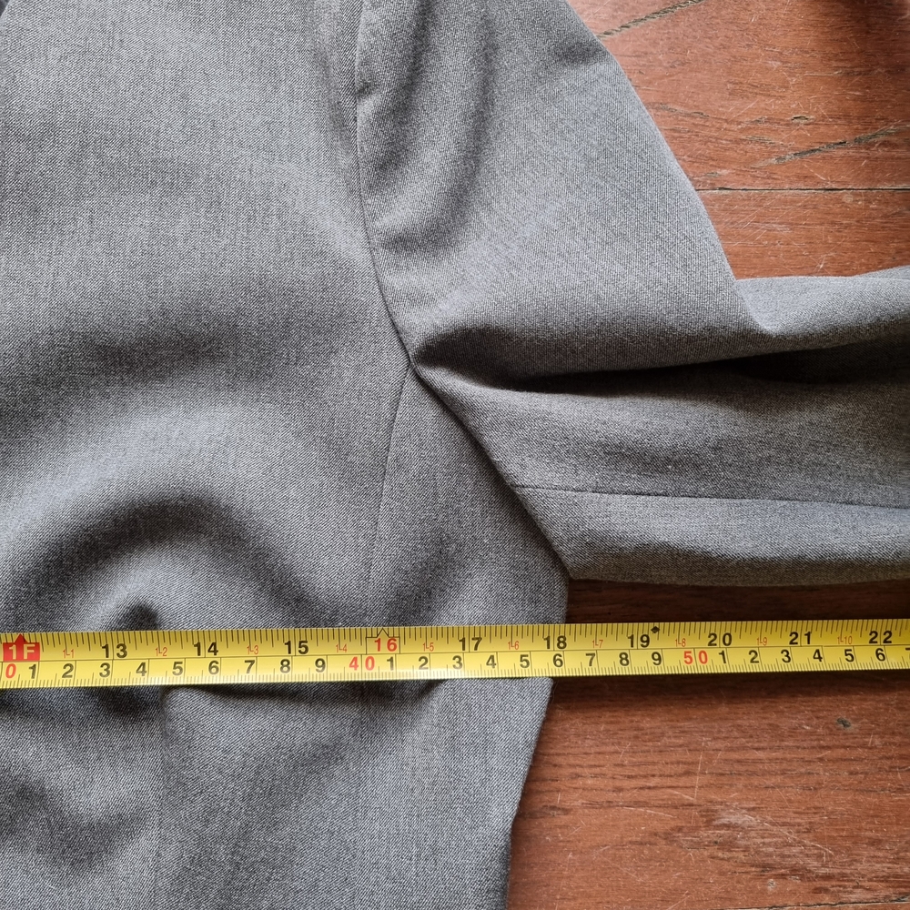 White House Black Market Women Blazer Suit Jacket Gray Color size 6 Used - Picture 7 of 8